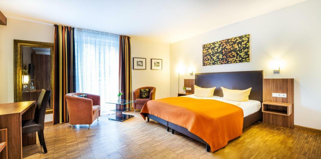 Schroeders Stadtwaldhotel Hotel 3*